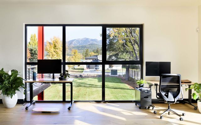 Dedicated Desk